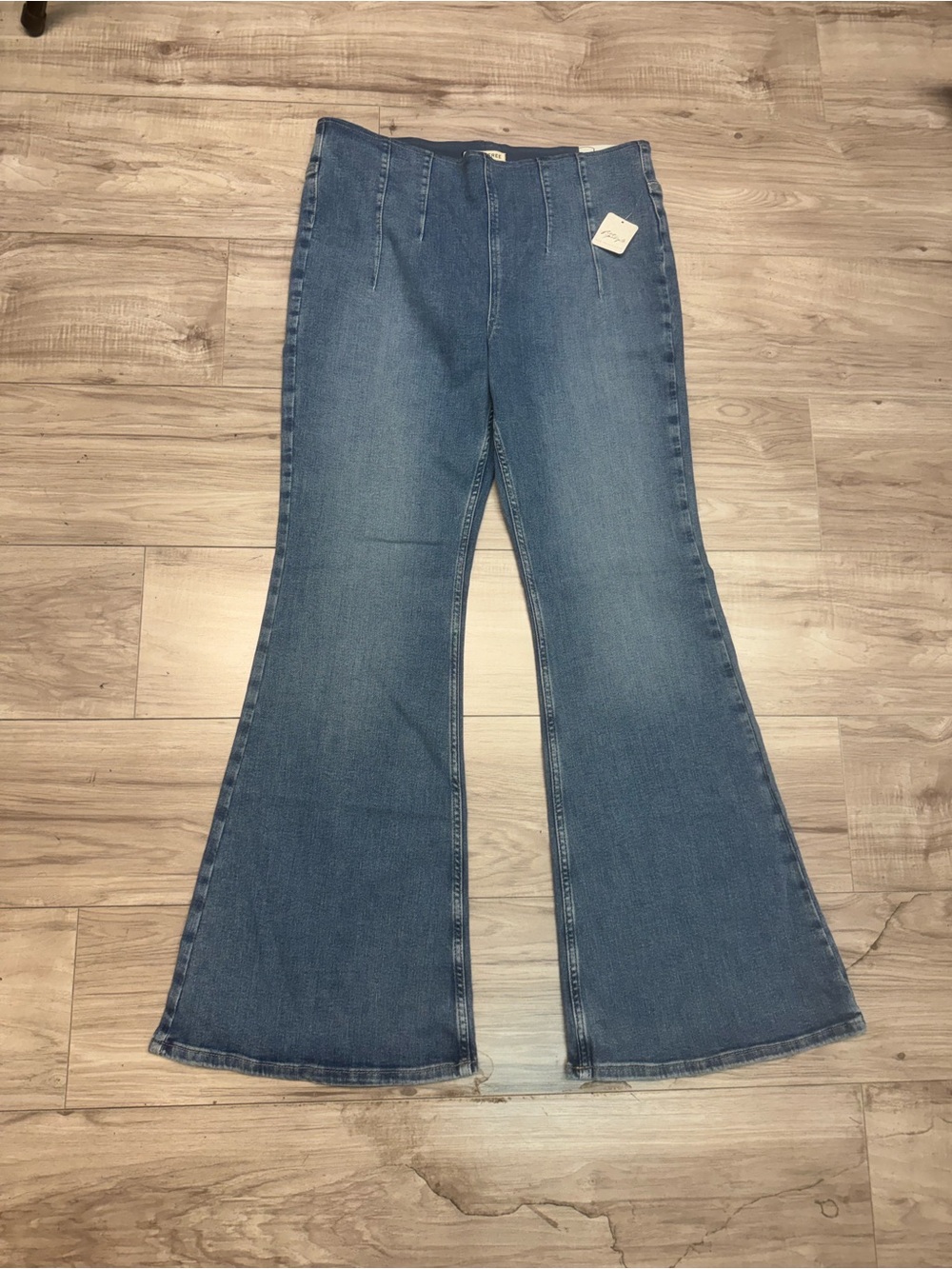 Free People We The Free Keira Pull-On Flare Denim Jeans